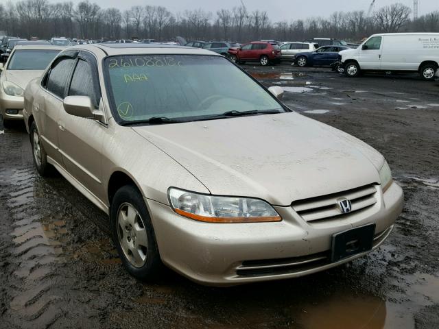 1HGCG165X2A066281 - 2002 HONDA ACCORD EX GOLD photo 1