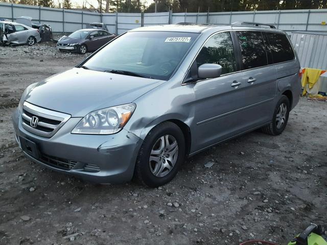 5FNRL38735B088763 - 2005 HONDA ODYSSEY EX SILVER photo 2