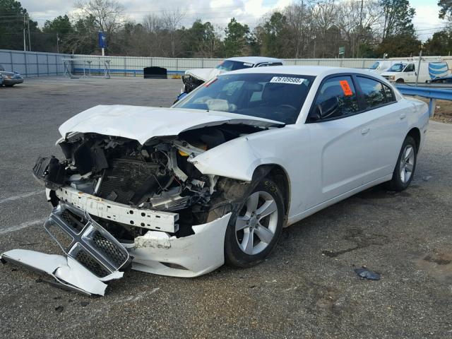 2B3CL3CG4BH579122 - 2011 DODGE CHARGER WHITE photo 2