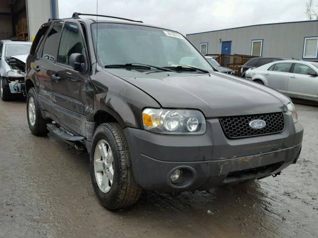 1FMYU93176KC03928 - 2006 FORD ESCAPE XLT BROWN photo 1