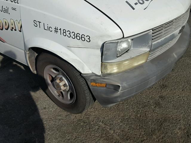 1GCDM19X33B139012 - 2003 CHEVROLET ASTRO WHITE photo 9