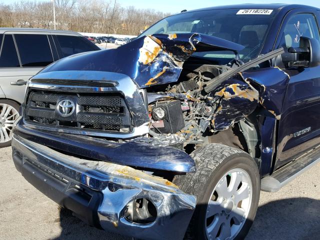 5TFUW5F13CX234285 - 2012 TOYOTA TUNDRA DOU BLUE photo 9