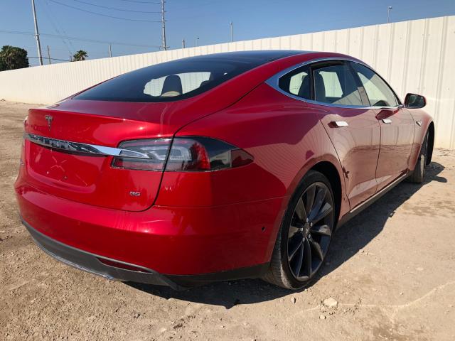 5YJSA1H1XFFP70371 - 2015 TESLA MODEL S 85 RED photo 4