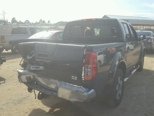 1N6AD07U75C416986 - 2005 NISSAN FRONTIER C BLACK photo 4