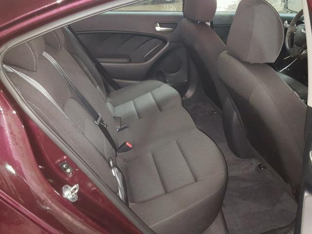 3KPFK4A77HE011457 - 2017 KIA FORTE LX BURGUNDY photo 6