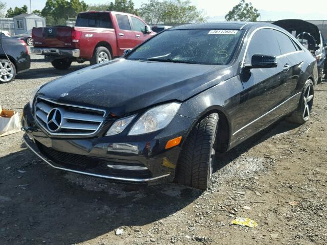 WDDKJ5KB6DF194561 - 2013 MERCEDES-BENZ E BLACK photo 2