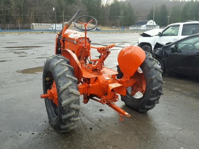 VAC4930045 - 1945 CASE TRACTOR ORANGE photo 3