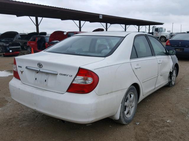 JTDBE32K220044630 - 2002 TOYOTA CAMRY LE WHITE photo 4