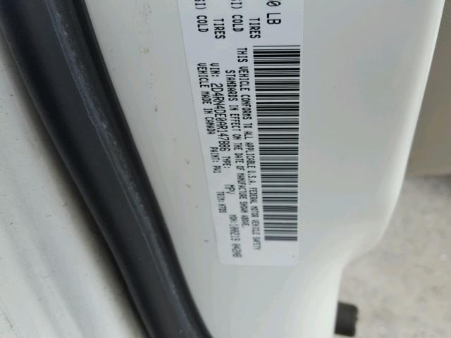 2D4RN4DG8BR794779 - 2011 DODGE GRAND CARA WHITE photo 10