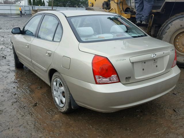 KMHDN46D35U955939 - 2005 HYUNDAI ELANTRA GL GOLD photo 3