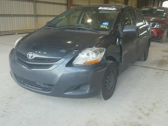 JTDBT923774000608 - 2007 TOYOTA YARIS GRAY photo 2