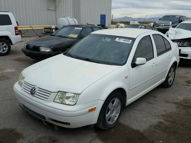 3VWSF29MXYM195152 - 2000 VOLKSWAGEN JETTA GLS WHITE photo 2