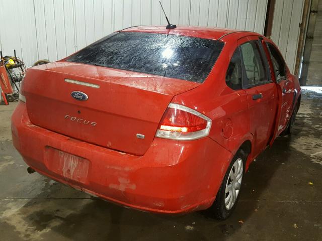 1FAHP35N48W224410 - 2008 FORD FOCUS SE RED photo 4