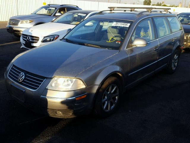 WVWVE63B54E312248 - 2004 VOLKSWAGEN PASSAT GLS GRAY photo 2