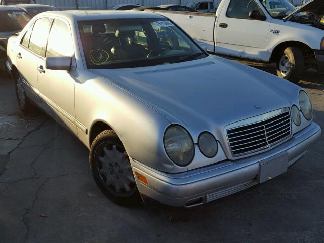 WDBJF65H3XA905467 - 1999 MERCEDES-BENZ E 320 SILVER photo 1