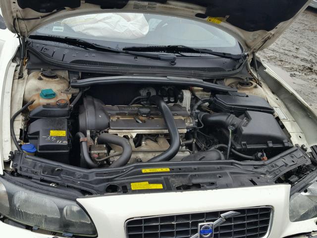 YV1RH59H132245172 - 2003 VOLVO S60 2.5T WHITE photo 7