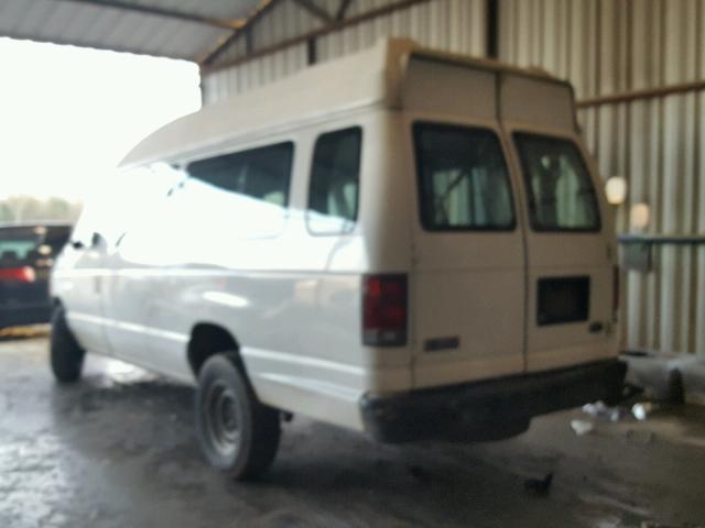 1FBSS31L32HB08005 - 2002 FORD ECONOLINE WHITE photo 3