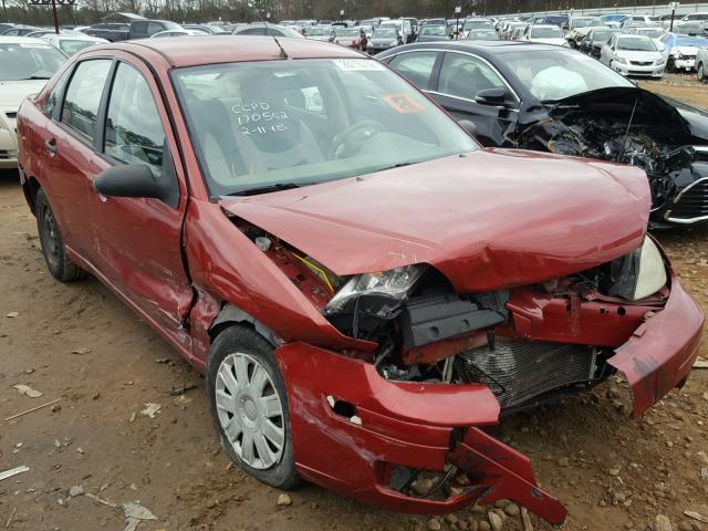 1FAFP34N75W170542 - 2005 FORD FOCUS ZX4 RED photo 1