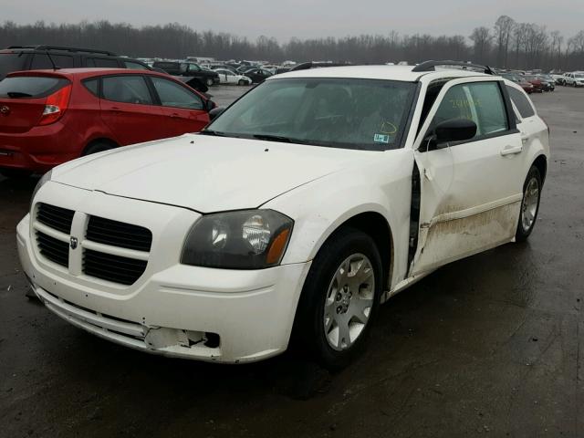 2D8FV47T96H461402 - 2006 DODGE MAGNUM SE WHITE photo 2