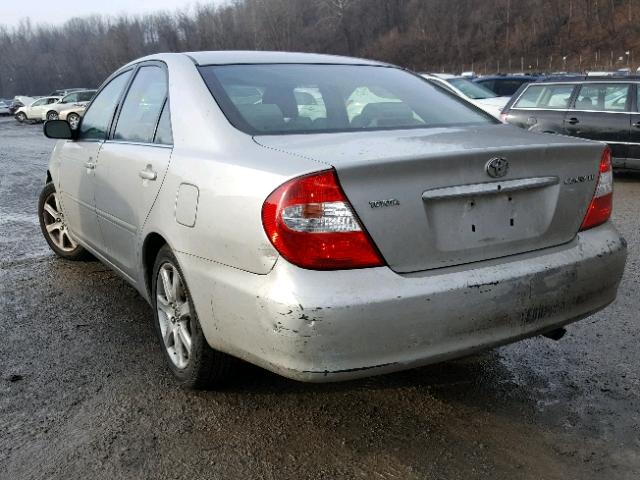 4T1BE32K23U179967 - 2003 TOYOTA CAMRY LE SILVER photo 3