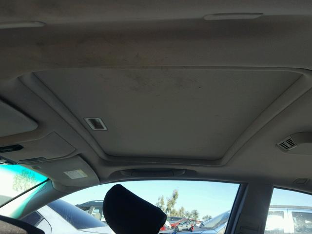 WBABD33485PL07411 - 2005 BMW 325 CI SILVER photo 9