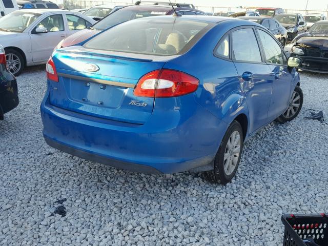 3FADP4BJ7CM215764 - 2012 FORD FIESTA SE BLUE photo 4