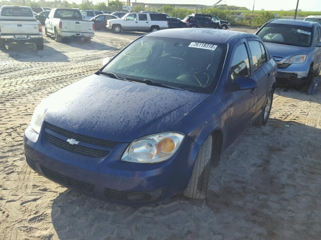 1G1AL52F357575517 - 2005 CHEVROLET COBALT LS BLUE photo 2