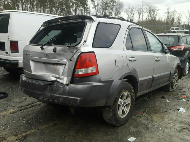 KNDJC733X45229109 - 2004 KIA SORENTO EX SILVER photo 4