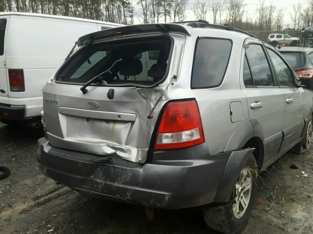 KNDJC733X45229109 - 2004 KIA SORENTO EX SILVER photo 9