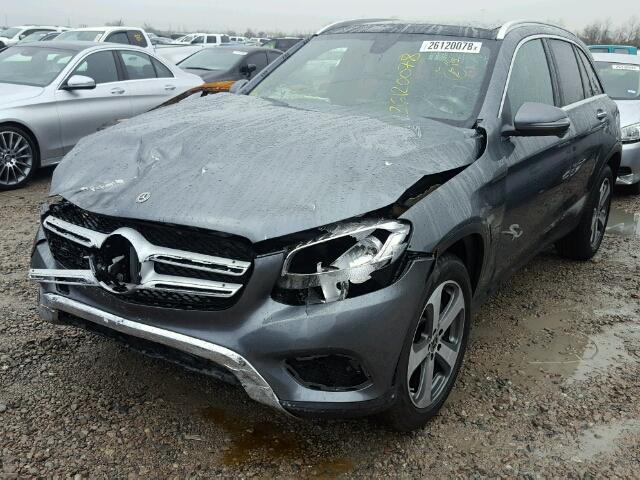 WDC0G4JB1JV019626 - 2018 MERCEDES-BENZ GLC 300 GRAY photo 2