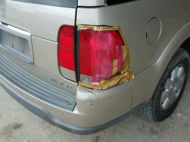5LMEU88H75ZJ18948 - 2005 LINCOLN AVIATOR 金色 照片 9