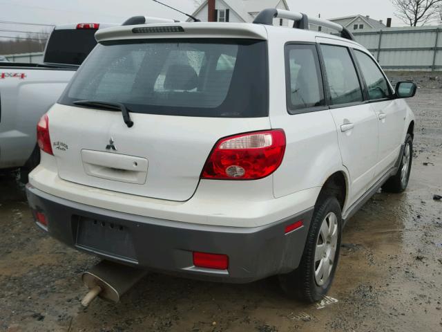 JA4LZ31F25U050299 - 2005 MITSUBISHI OUTLANDER WHITE photo 4