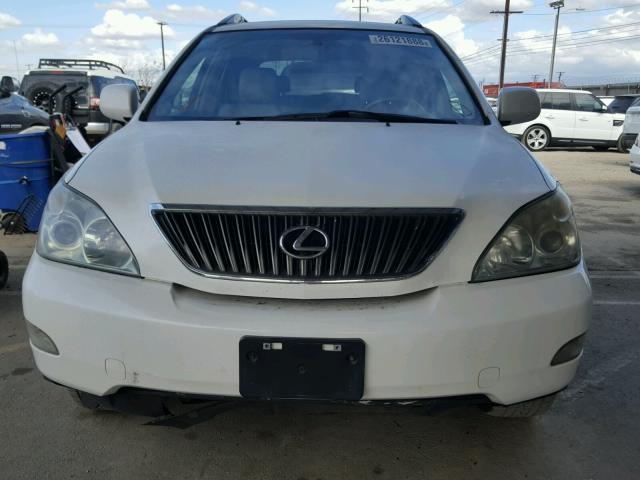 JTJGA31U740004211 - 2004 LEXUS RX 330 WHITE photo 9