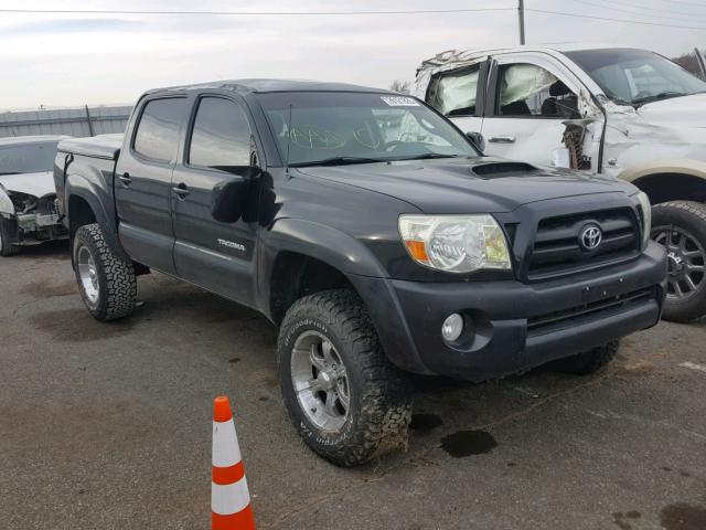 3TMLU42NX7M009541 - 2007 TOYOTA TACOMA DOU BLACK photo 1