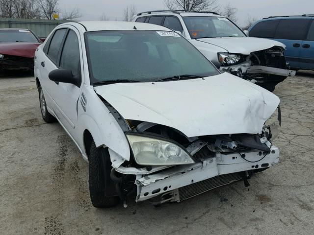 1FAFP34N47W207033 - 2007 FORD FOCUS ZX4 WHITE photo 1