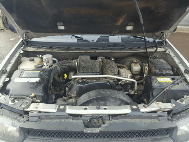 1GNDT13S452312272 - 2005 CHEVROLET TRAILBLAZE SILVER photo 7