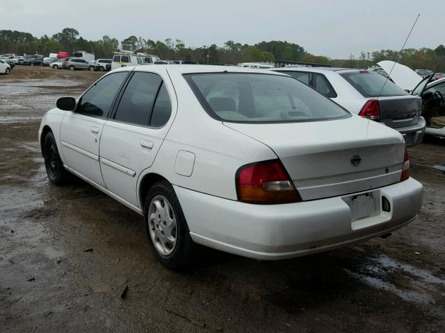 1N4DL01D5WC127964 - 1998 NISSAN ALTIMA XE WHITE photo 3