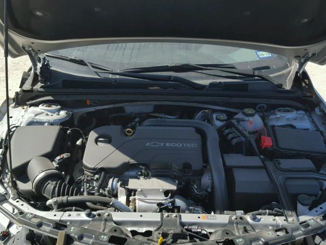 1G1ZB5ST4HF220183 - 2017 CHEVROLET MALIBU LS ვერცხლისფერი ფოტო 7