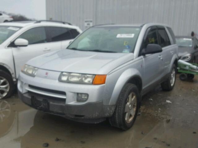 5GZCZ63404S844973 - 2004 SATURN VUE SILVER photo 2