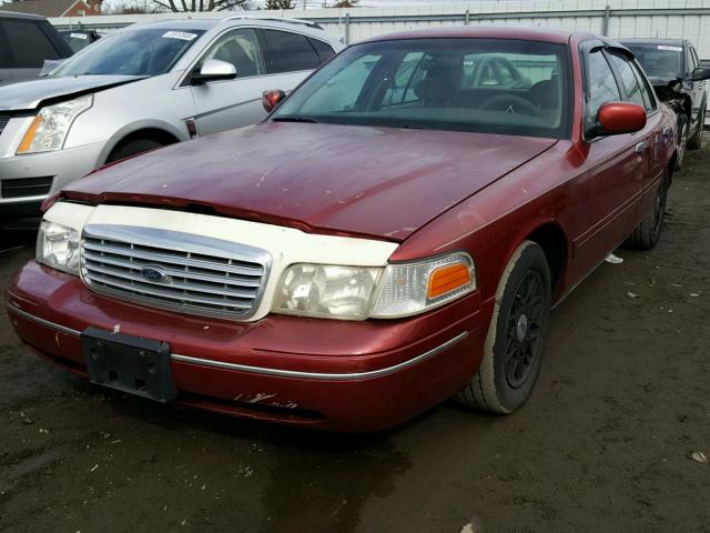 2FAFP74W1YX125637 - 2000 FORD CROWN VICT MAROON photo 2