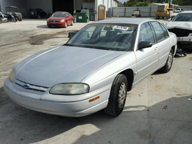 2G1WL52M0S1105264 - 1995 CHEVROLET LUMINA SILVER photo 2