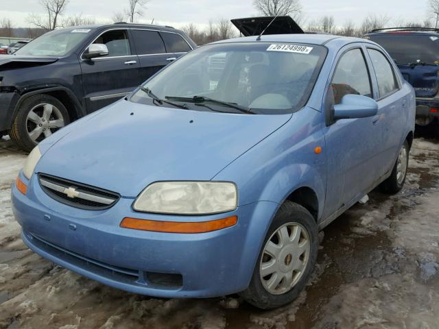 KL1TD52674B270750 - 2004 CHEVROLET AVEO BLUE photo 2