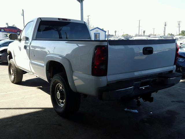 1GTHC24184E130867 - 2004 GMC SIERRA C25 WHITE photo 3