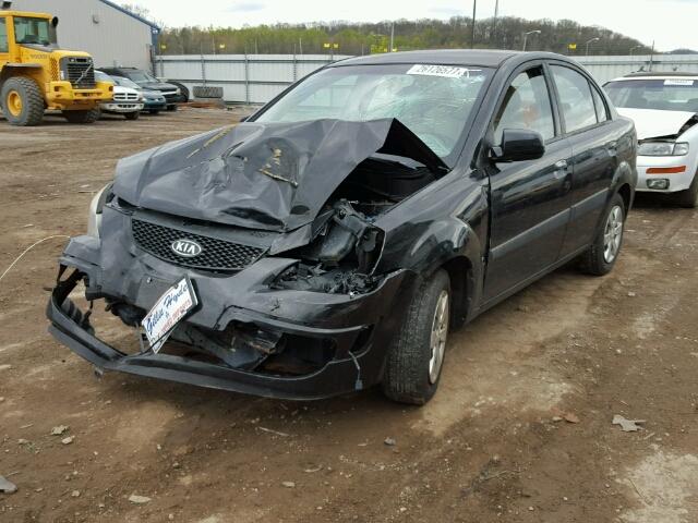 KNADE123186316058 - 2008 KIA RIO BASE BLACK photo 2