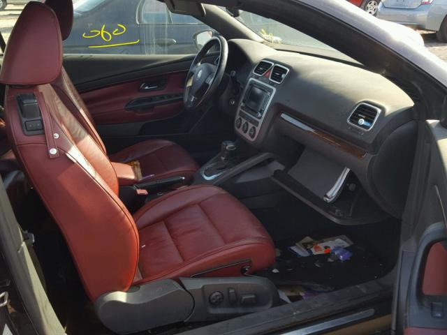 WVWFA71F79V019616 - 2009 VOLKSWAGEN EOS LUX BLACK photo 5