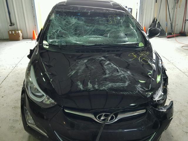 5NPDH4AE6GH778649 - 2016 HYUNDAI ELANTRA SE BLACK photo 9