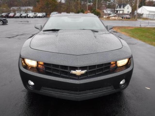 2G1FB1E38D9207365 - 2013 CHEVROLET CAMARO LT BLACK photo 2