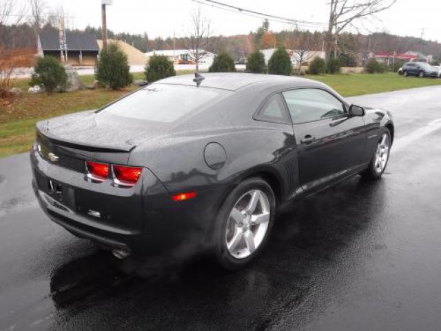 2G1FB1E38D9207365 - 2013 CHEVROLET CAMARO LT BLACK photo 4