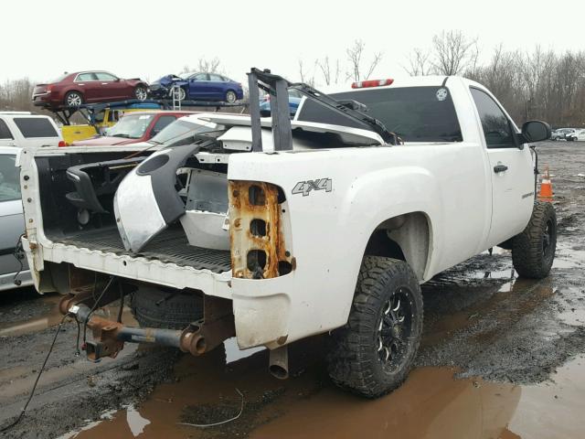 1GTHK44K29F178387 - 2009 GMC SIERRA K25 WHITE photo 4