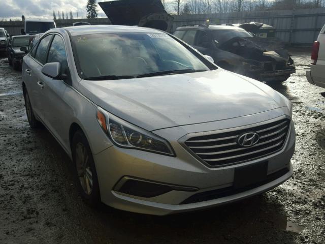 5NPE24AF6HH470459 - 2017 HYUNDAI SONATA SE SILVER photo 1